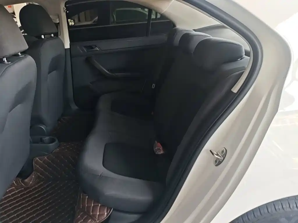 Volkswagen Santana — миниатюра 17