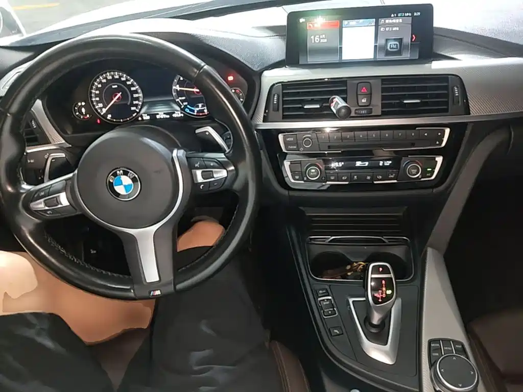 BMW 3 Series — миниатюра 10