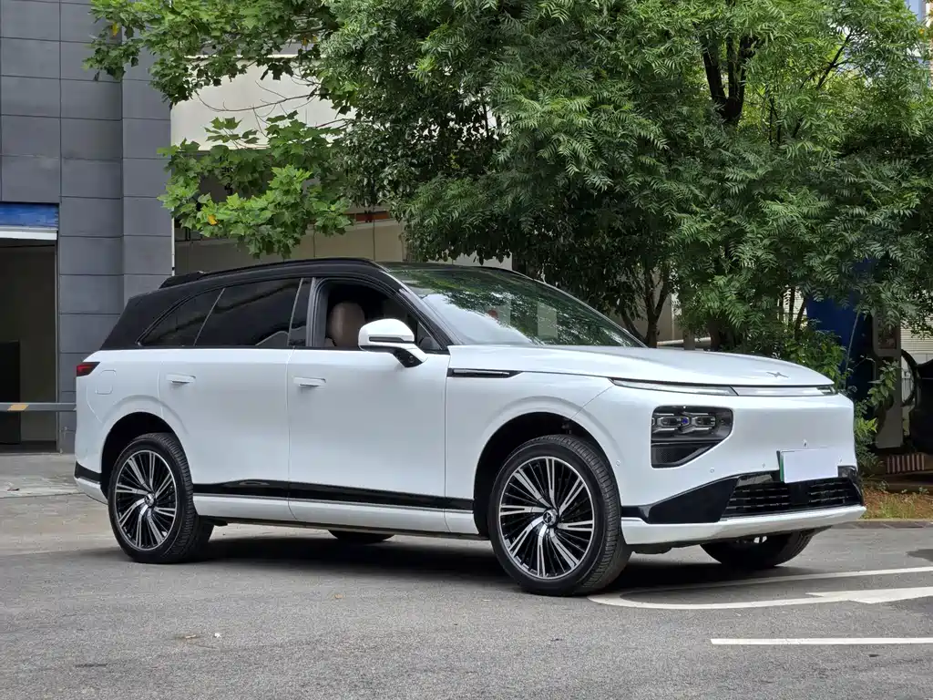 XPeng G9 — миниатюра 3