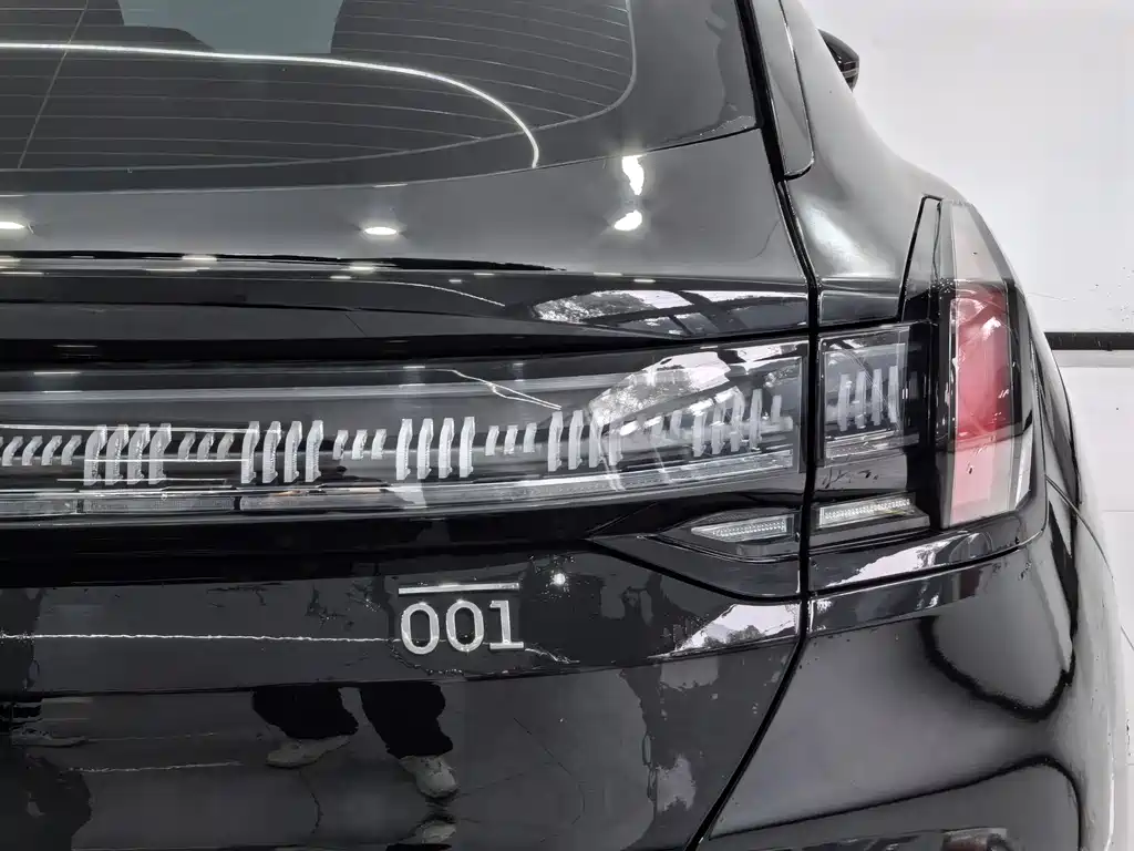 ZEEKR EXTREME KRYPTON 001