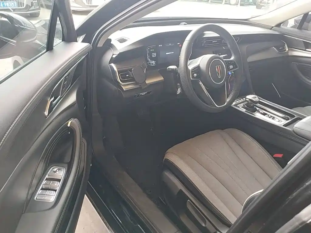 Hongqi Hongqi H5 — миниатюра 16