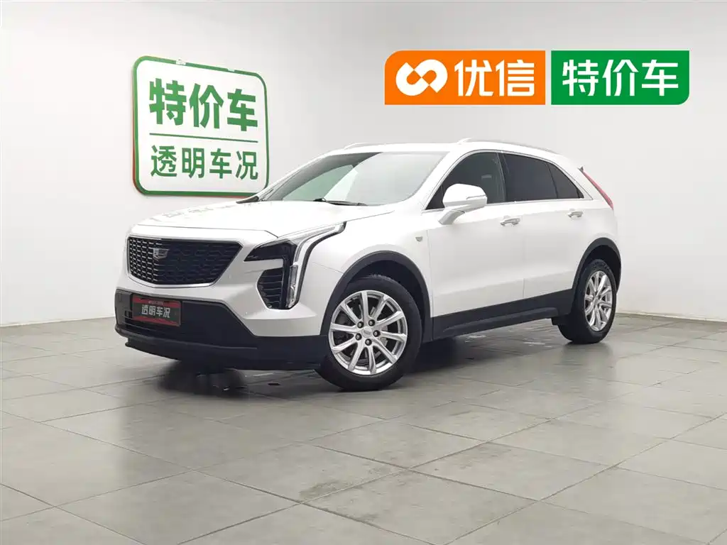 Купить Cadillac XT4