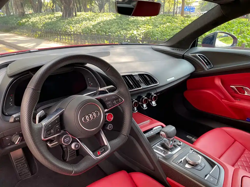Audi R8 — миниатюра 5