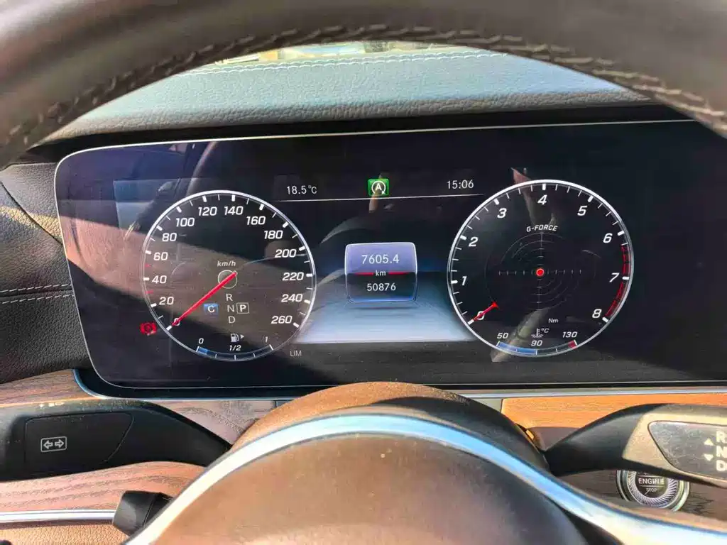 Mercedes-Benz E-Class — миниатюра 3