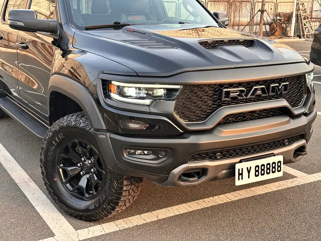 Ram Trucks 2023 6.2T AT