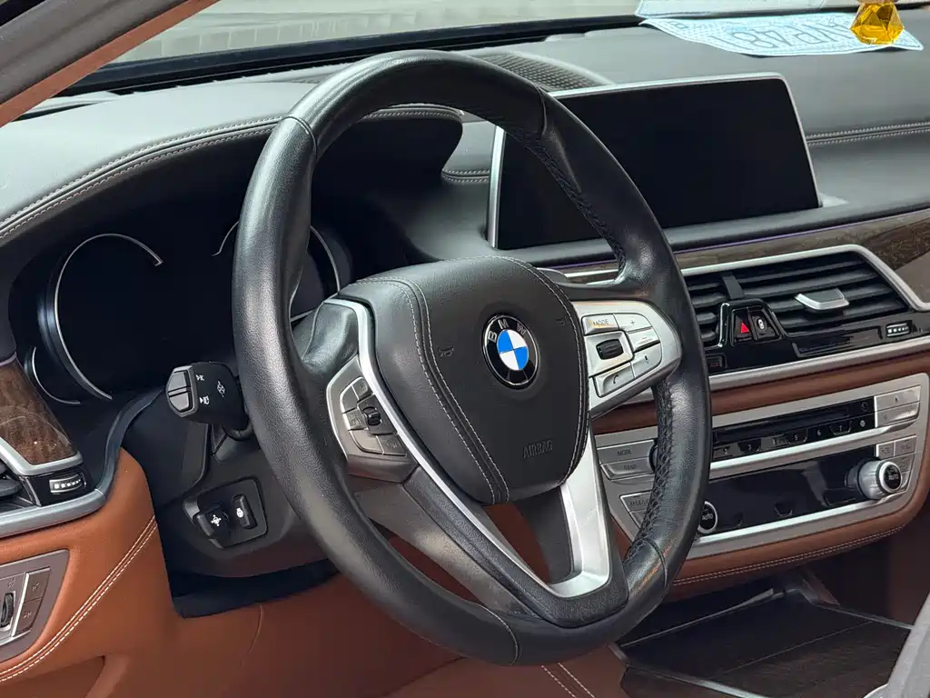 BMW 7 Series 7 2018 740Li xDrive Premium M Sport