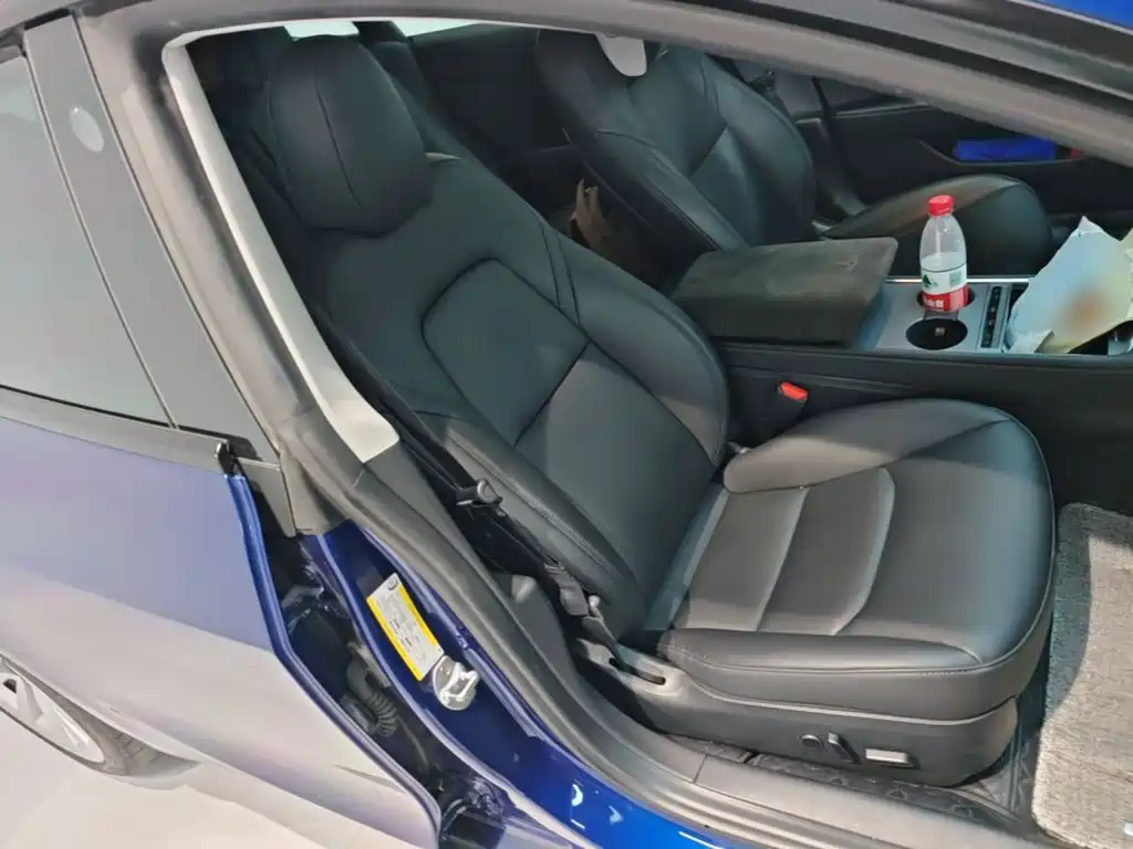 Tesla Model 3 — миниатюра 25
