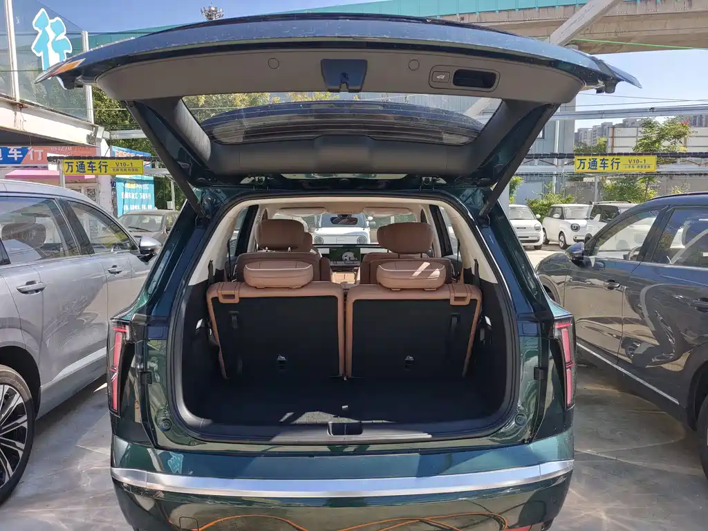 Wuling Xingguang L — миниатюра 14