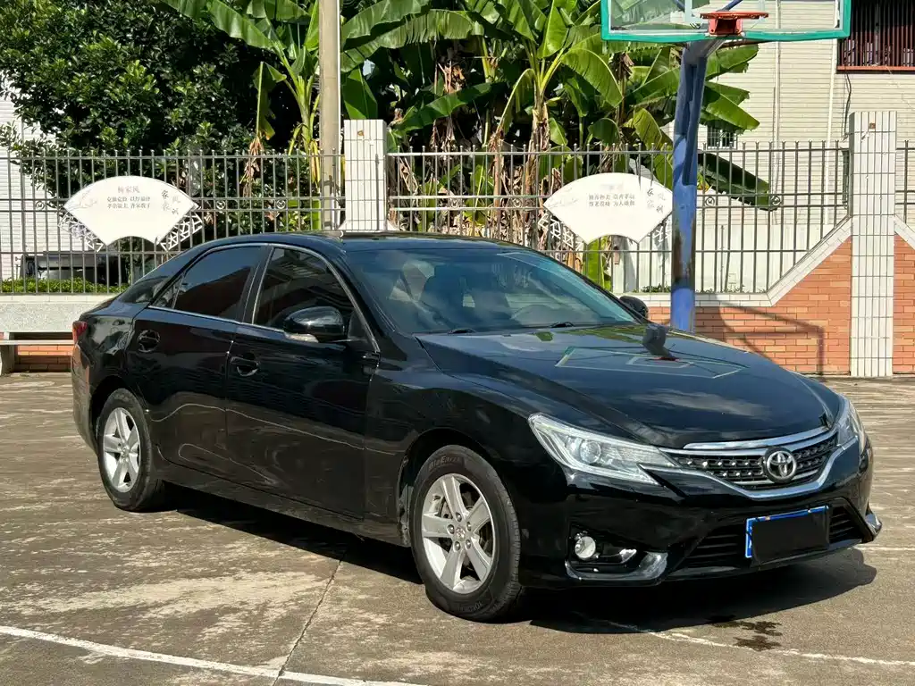 Toyota Reiz — миниатюра 3