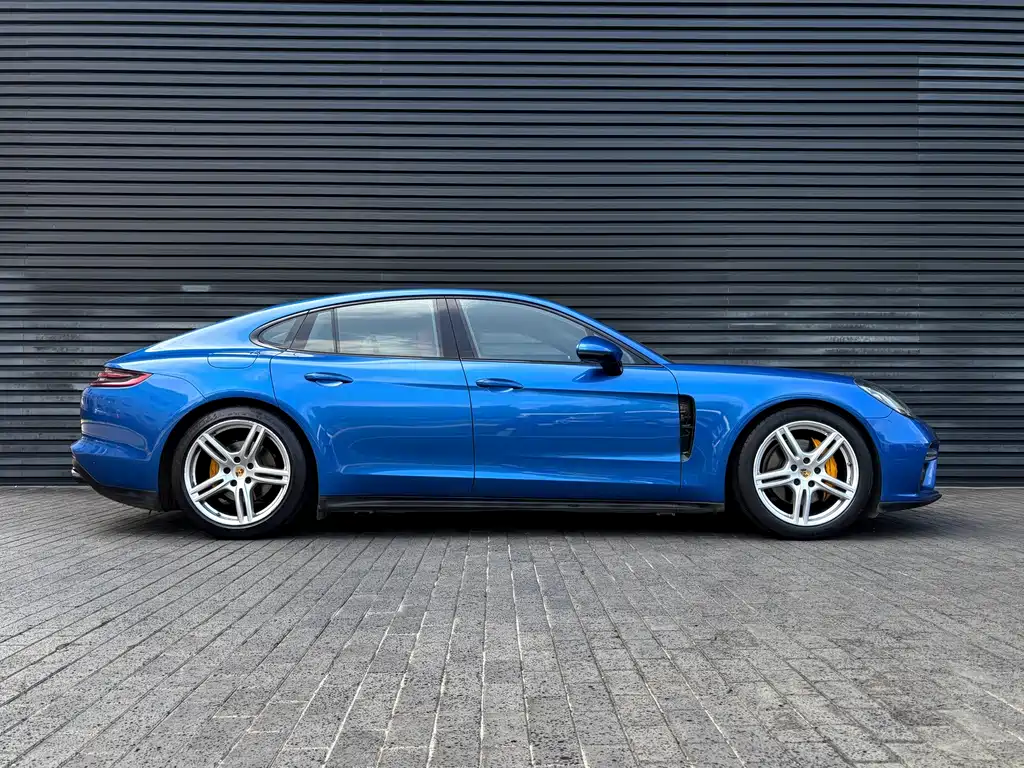 Porsche Panamera — миниатюра 8