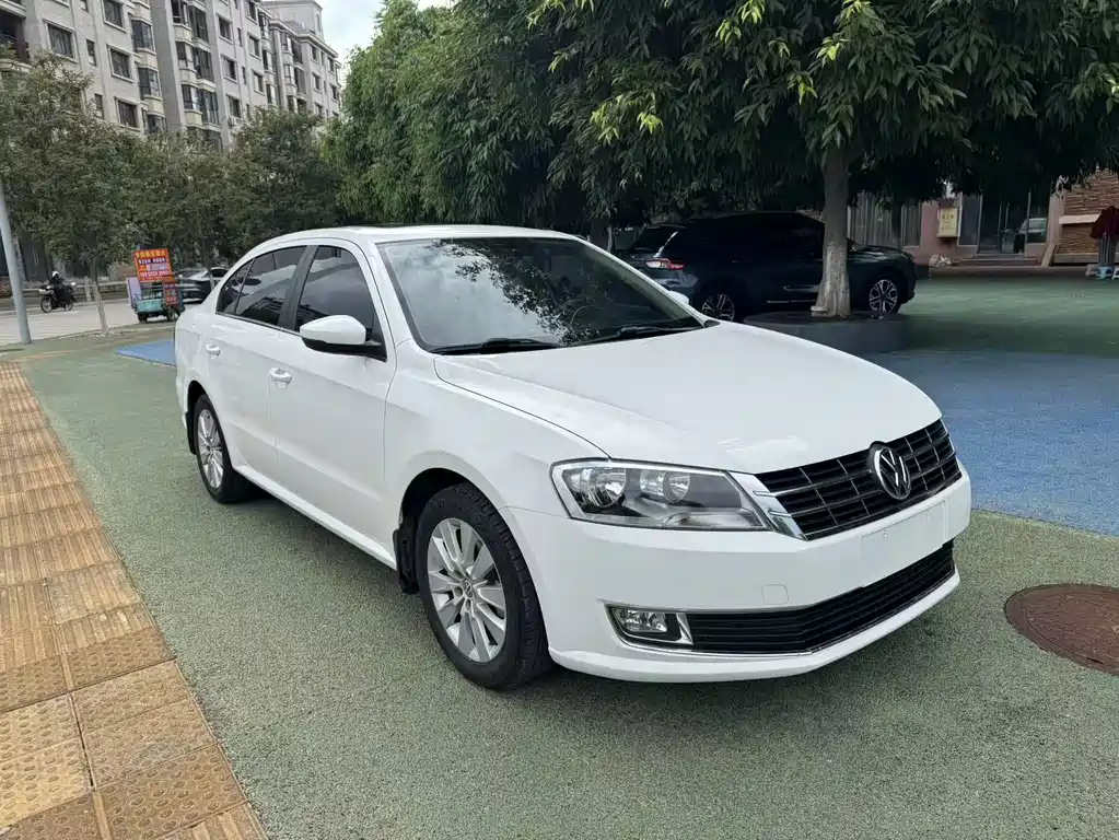 Volkswagen Lavida — миниатюра 3