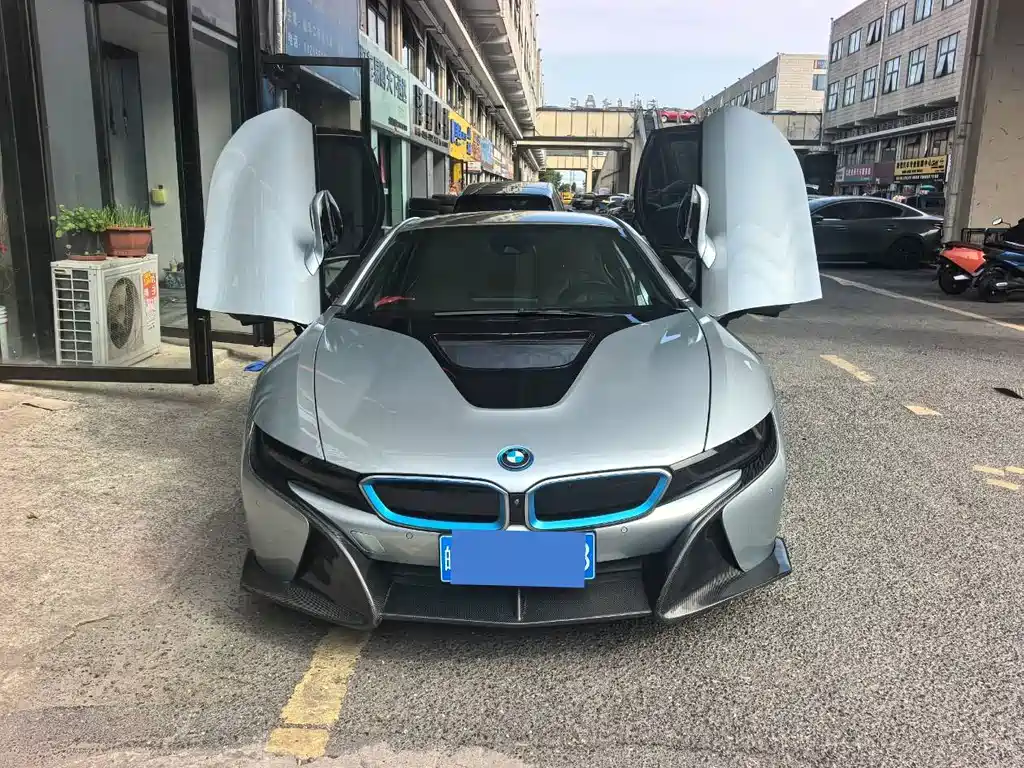 BMW i8 — миниатюра 3