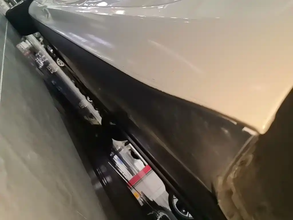 Tesla Model 3 — миниатюра 22