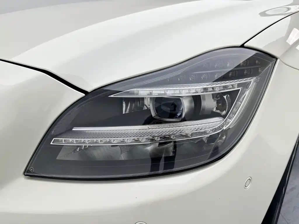 Mercedes-Benz CLS — миниатюра 10