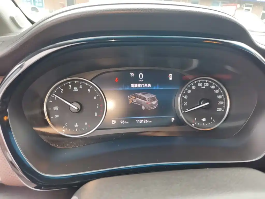 Buick GL8 — миниатюра 12