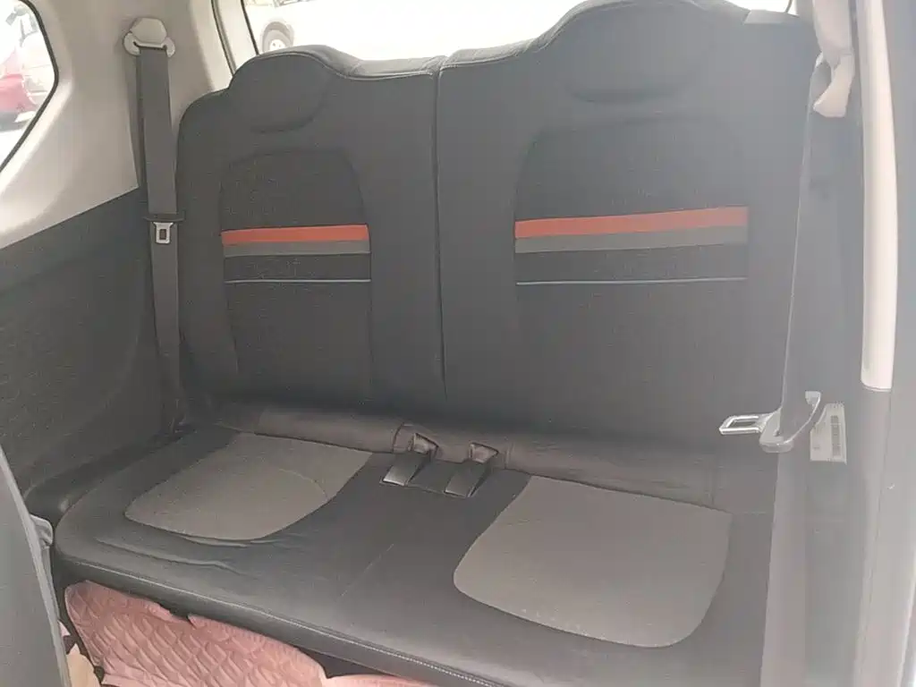 Wuling MINIEV — миниатюра 17