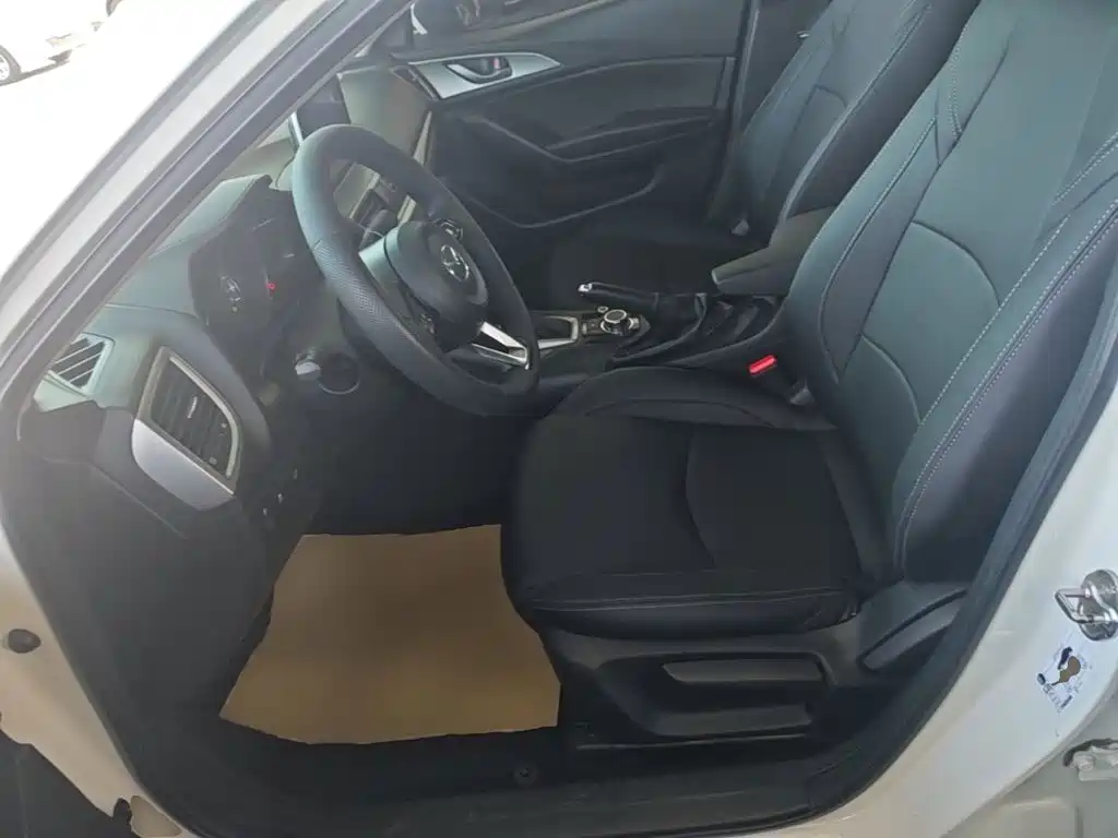 Mazda 3 Axela — миниатюра 15