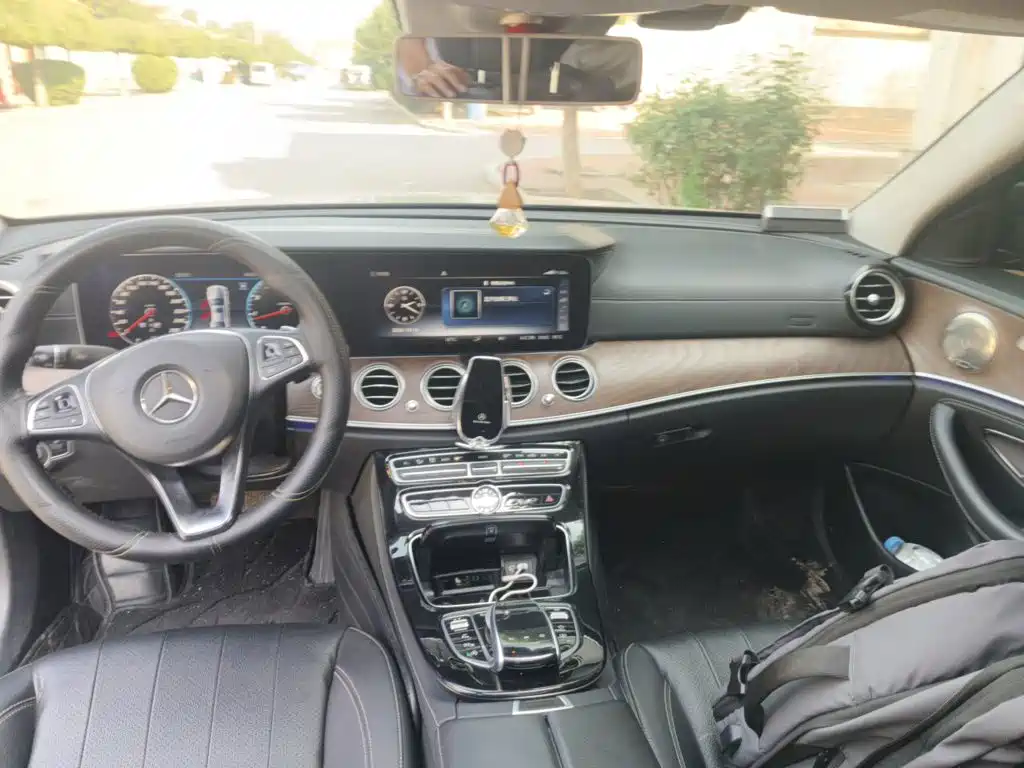 Mercedes-Benz E-Class — миниатюра 13