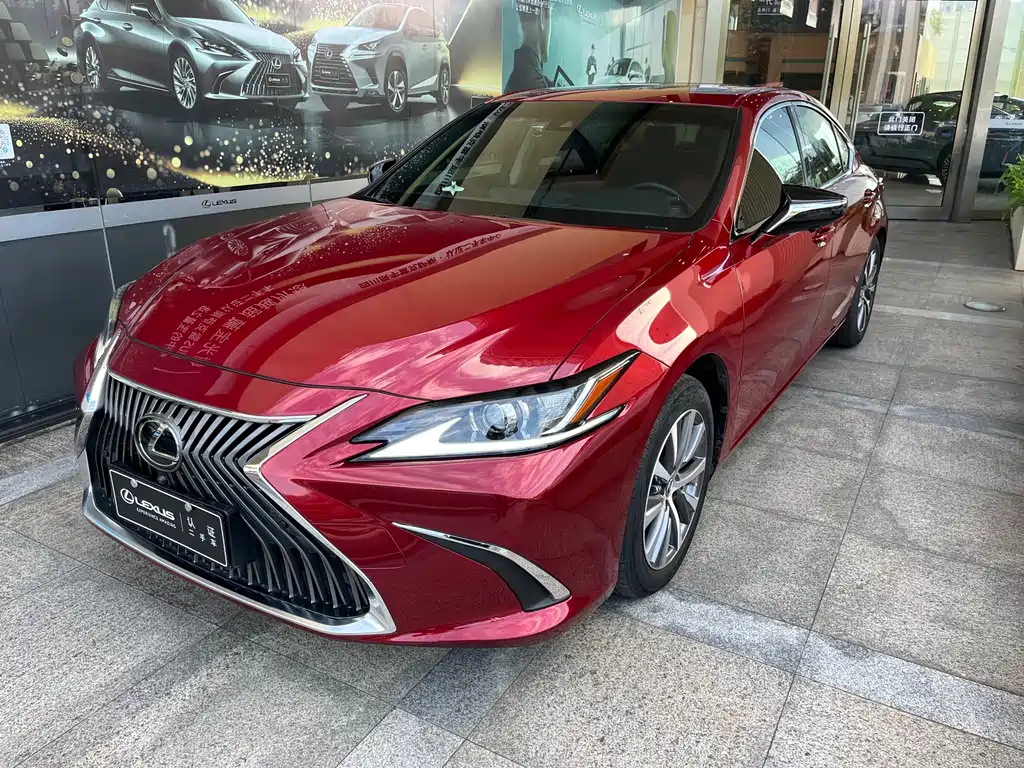 Купить Lexus ES
