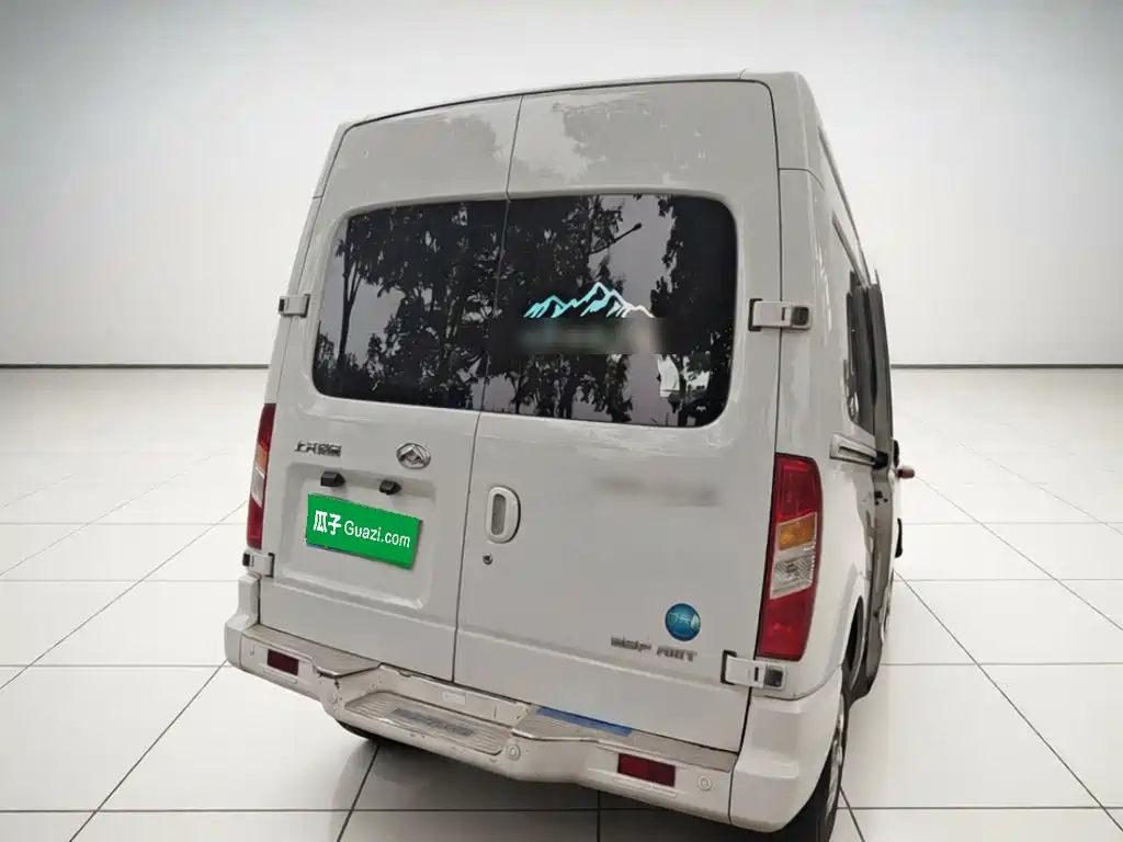 Maxus V80 — миниатюра 4