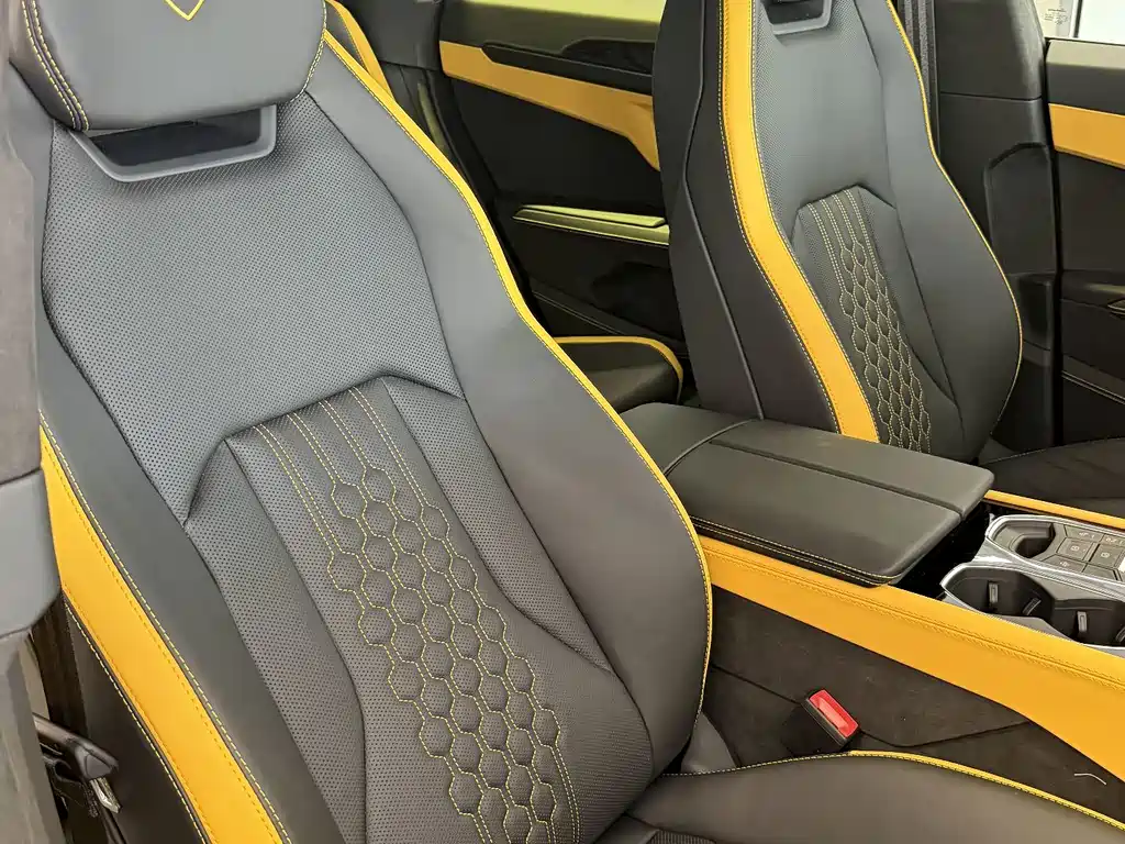 Lamborghini Urus SE — фотографии объявления, Фото 8