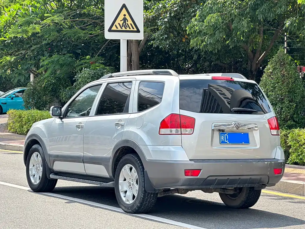 Kia Borrego — миниатюра 20