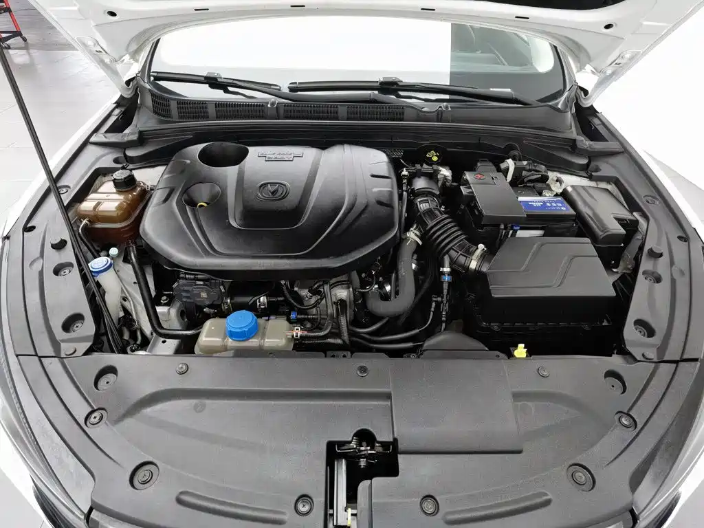 Changan Eado — миниатюра 6