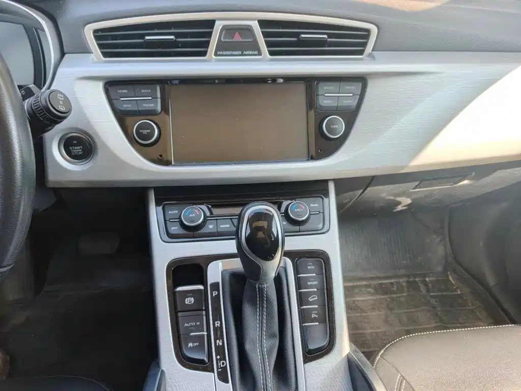 Geely Boyue — миниатюра 8