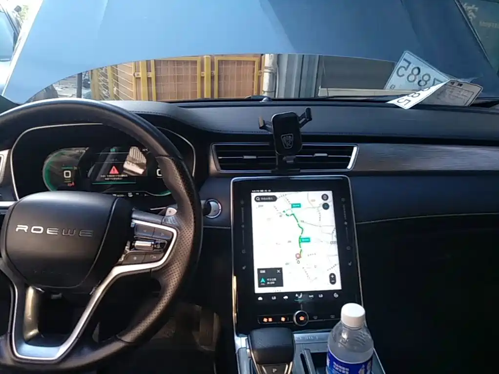 Roewe RX5 New Energy — миниатюра 13