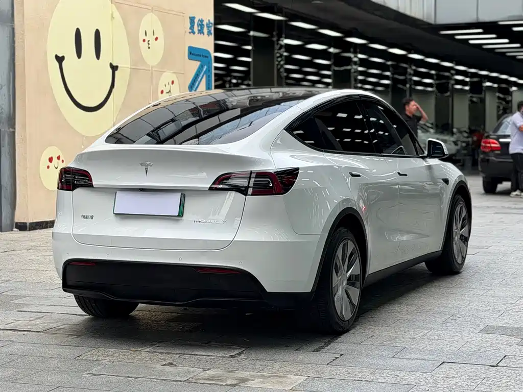 Tesla Model Y — фотографии объявления, Фото 16