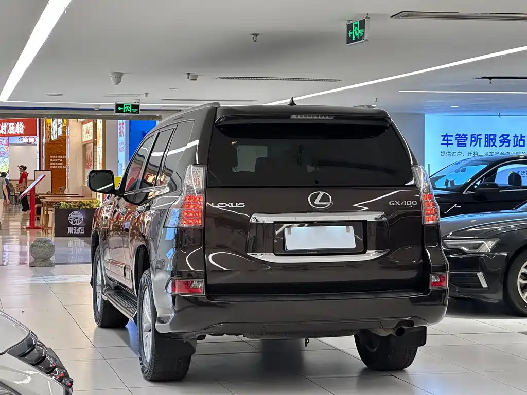 Lexus GX — миниатюра 7