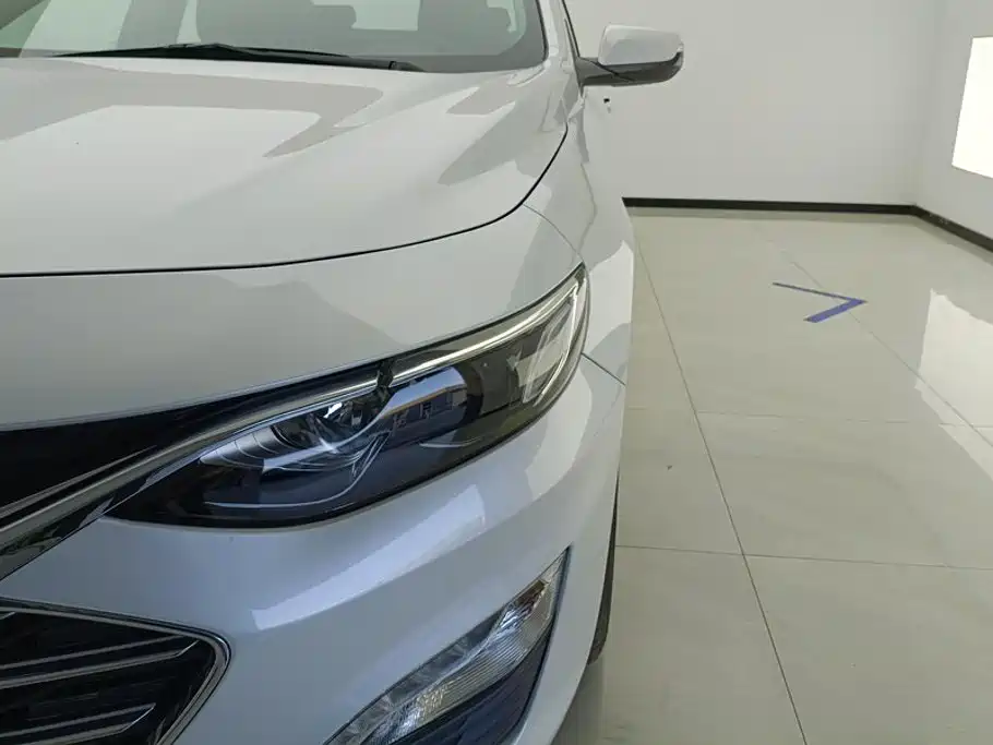 Chevrolet Malibu XL — миниатюра 5