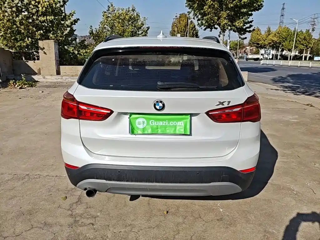 BMW X1 — миниатюра 6