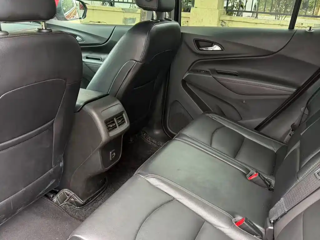 Chevrolet Equinox — миниатюра 5
