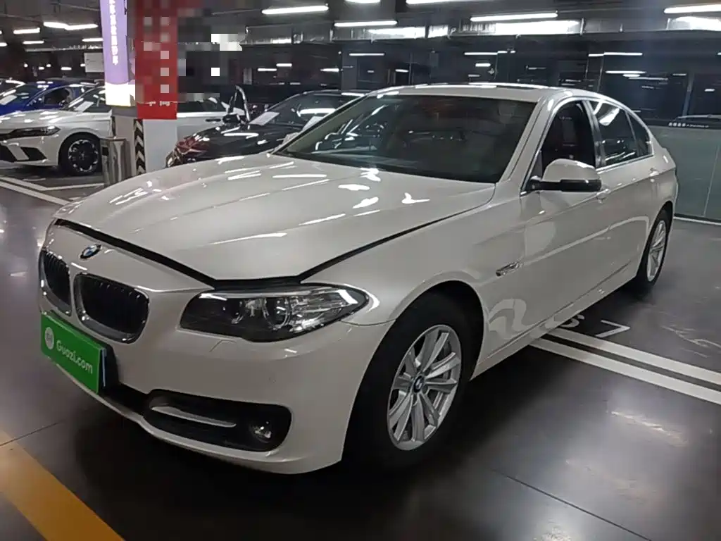 BMW 5 Series — миниатюра 2
