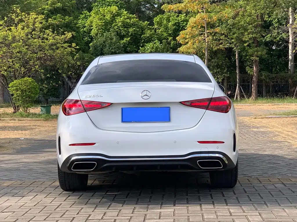 Mercedes-Benz C-Class — миниатюра 5
