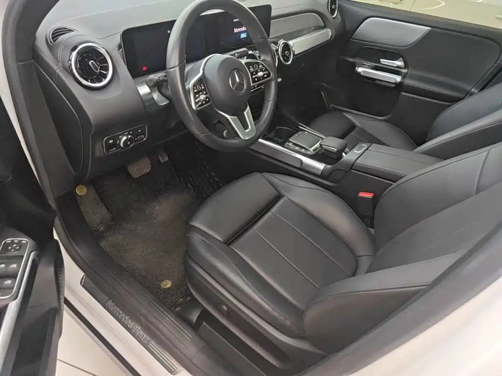 Mercedes-Benz GLB — миниатюра 15