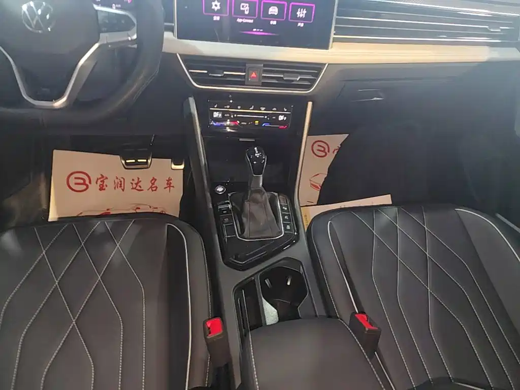 Volkswagen Tiguan L — миниатюра 14