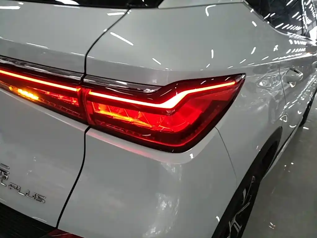 BYD Yuan Plus — миниатюра 8