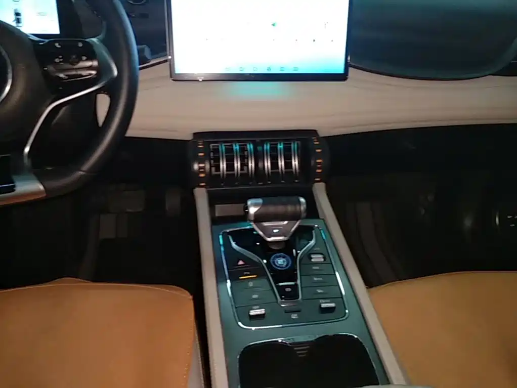 BYD Yuan Plus — миниатюра 14