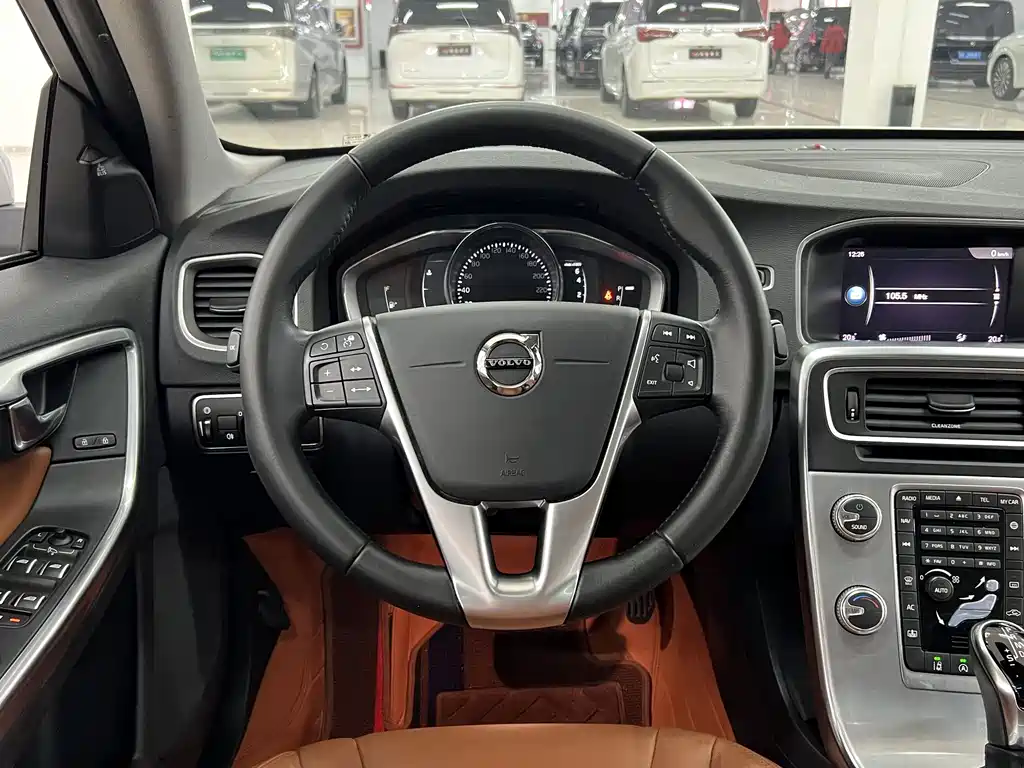 Volvo S60 — миниатюра 8
