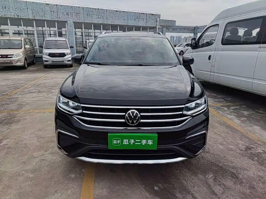 Volkswagen Tiguan L — миниатюра 3