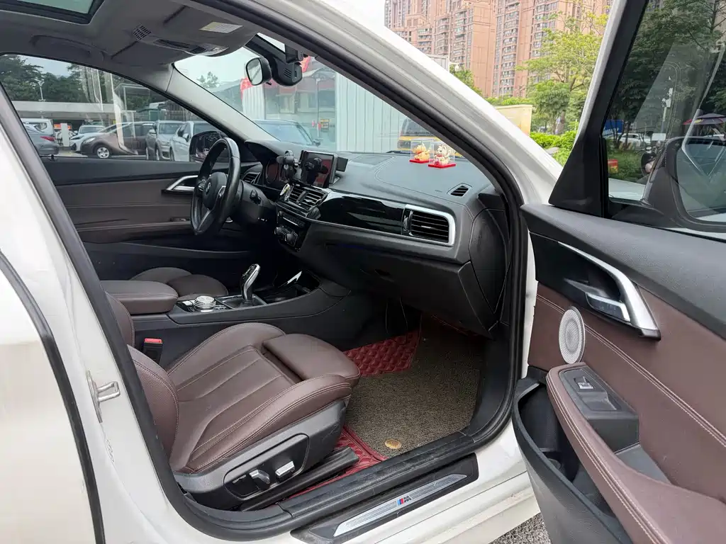 BMW 1 Series — миниатюра 11