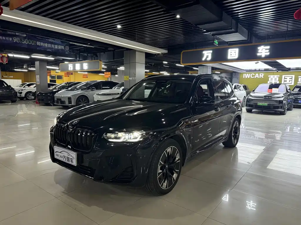BMW iX3