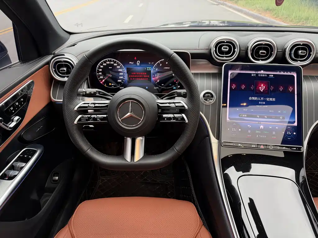 Mercedes-Benz GLC — миниатюра 12
