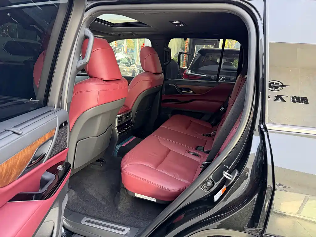 Lexus LX — миниатюра 5