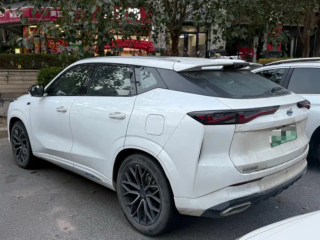 CHANGAN CHANGAN AUCHAN Z6 NEW ENERGY