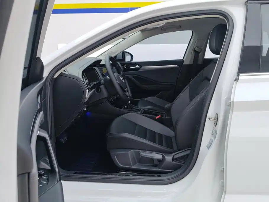 Volkswagen Sagitar — миниатюра 9