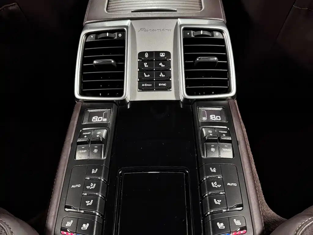 Porsche Panamera — миниатюра 28
