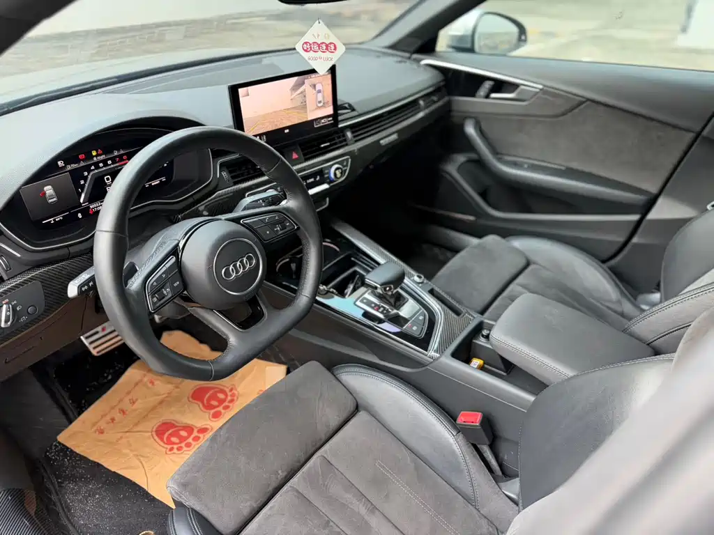 Audi A4L 2022 45 TFSI quattro